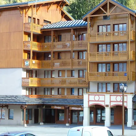 Melezets - Pour 3 Personnes Mae-8854